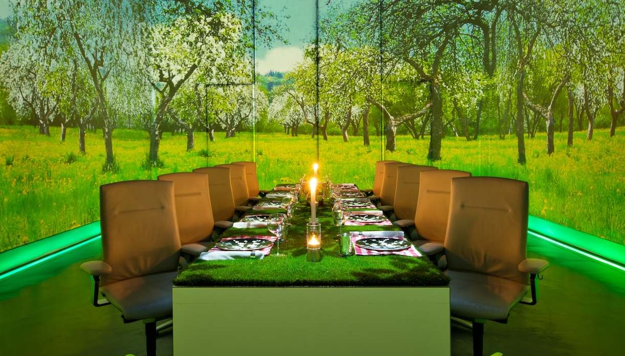 Restaurante Ultraviolet